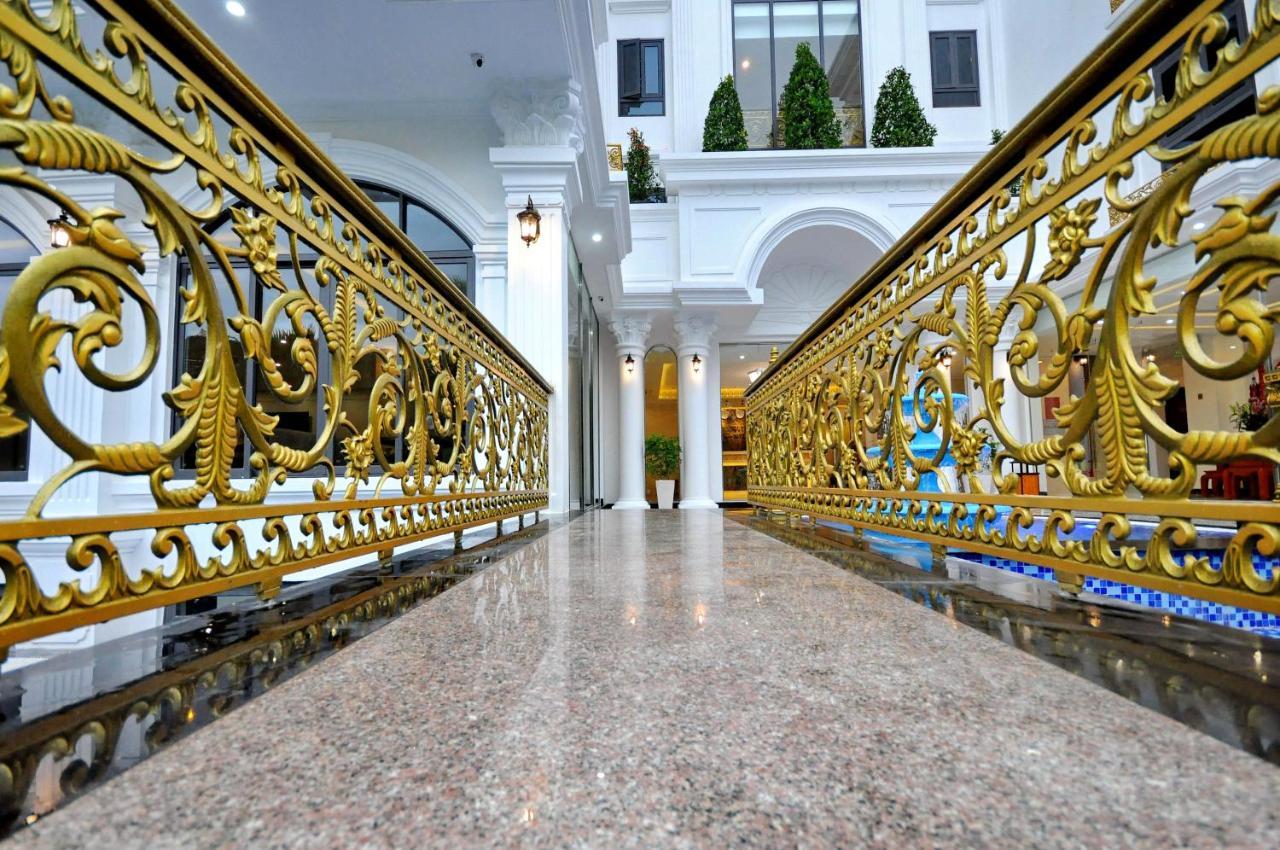 Crown Nguyen Hoang Hotel Nha Trang Buitenkant foto
