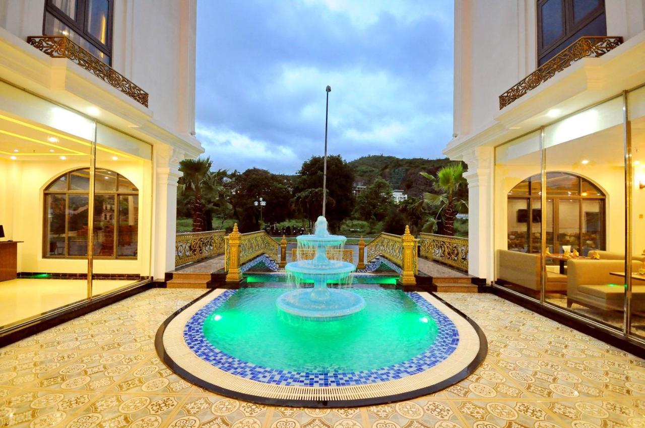 Crown Nguyen Hoang Hotel Nha Trang Buitenkant foto